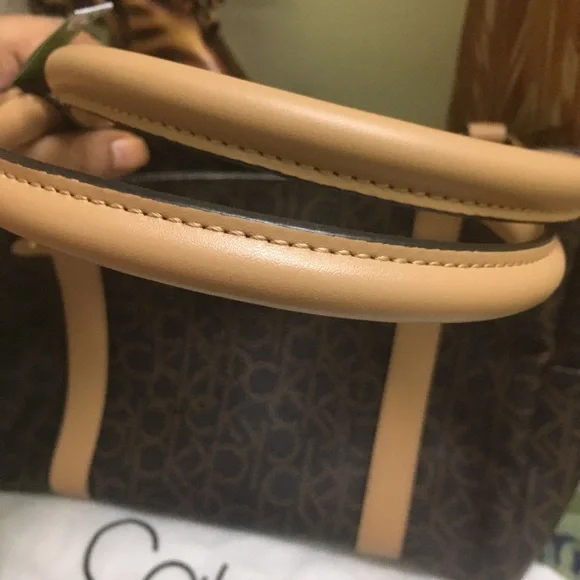 Authentic Calvin Klein coated PVC signature tote bag - Picture 7 of 15